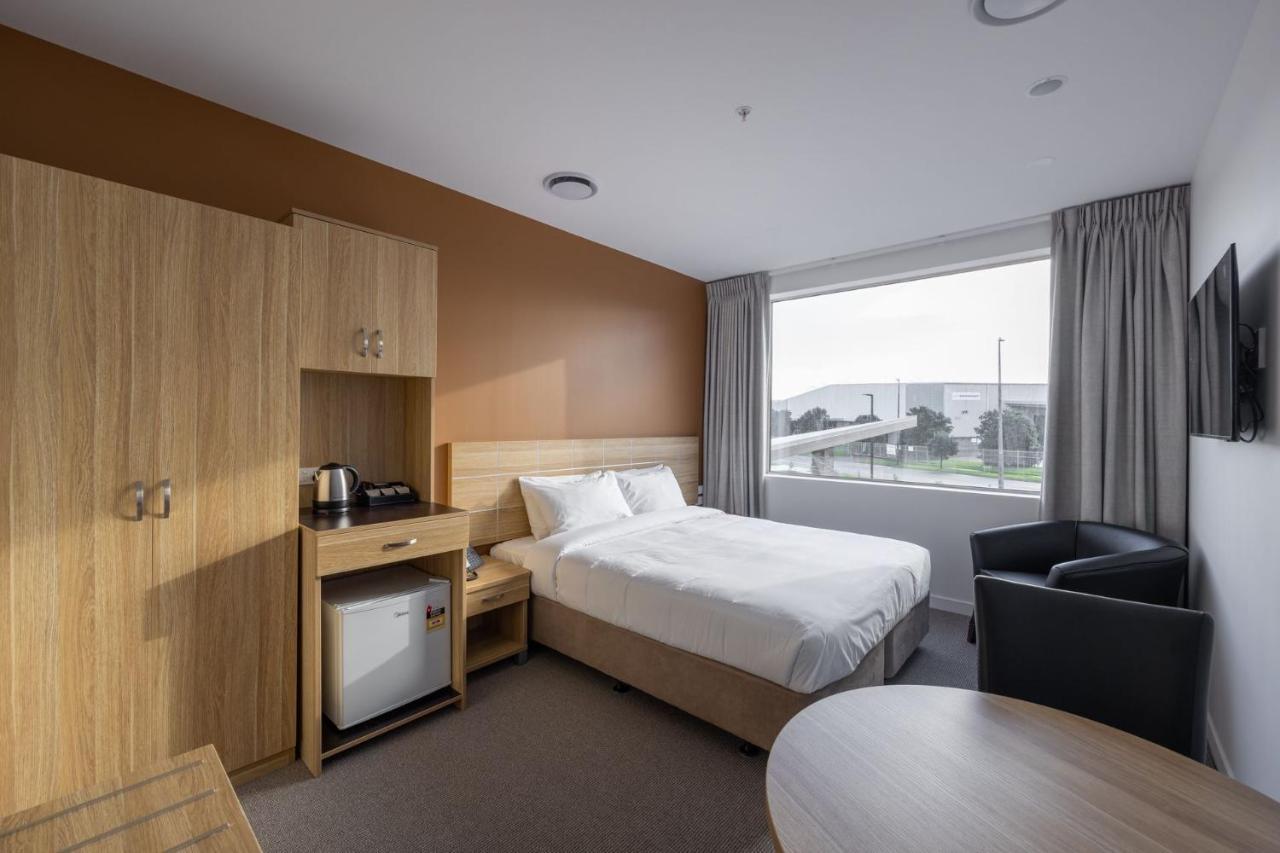 Manha Hotel Auckland Airport Екстериор снимка